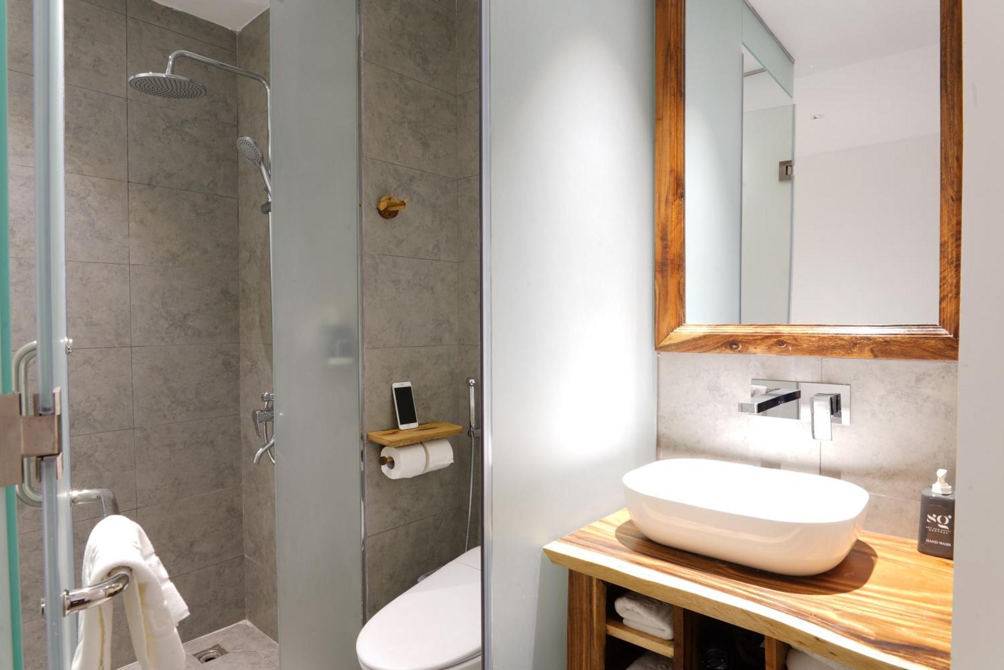 Sky Gem Khách sạn 4*