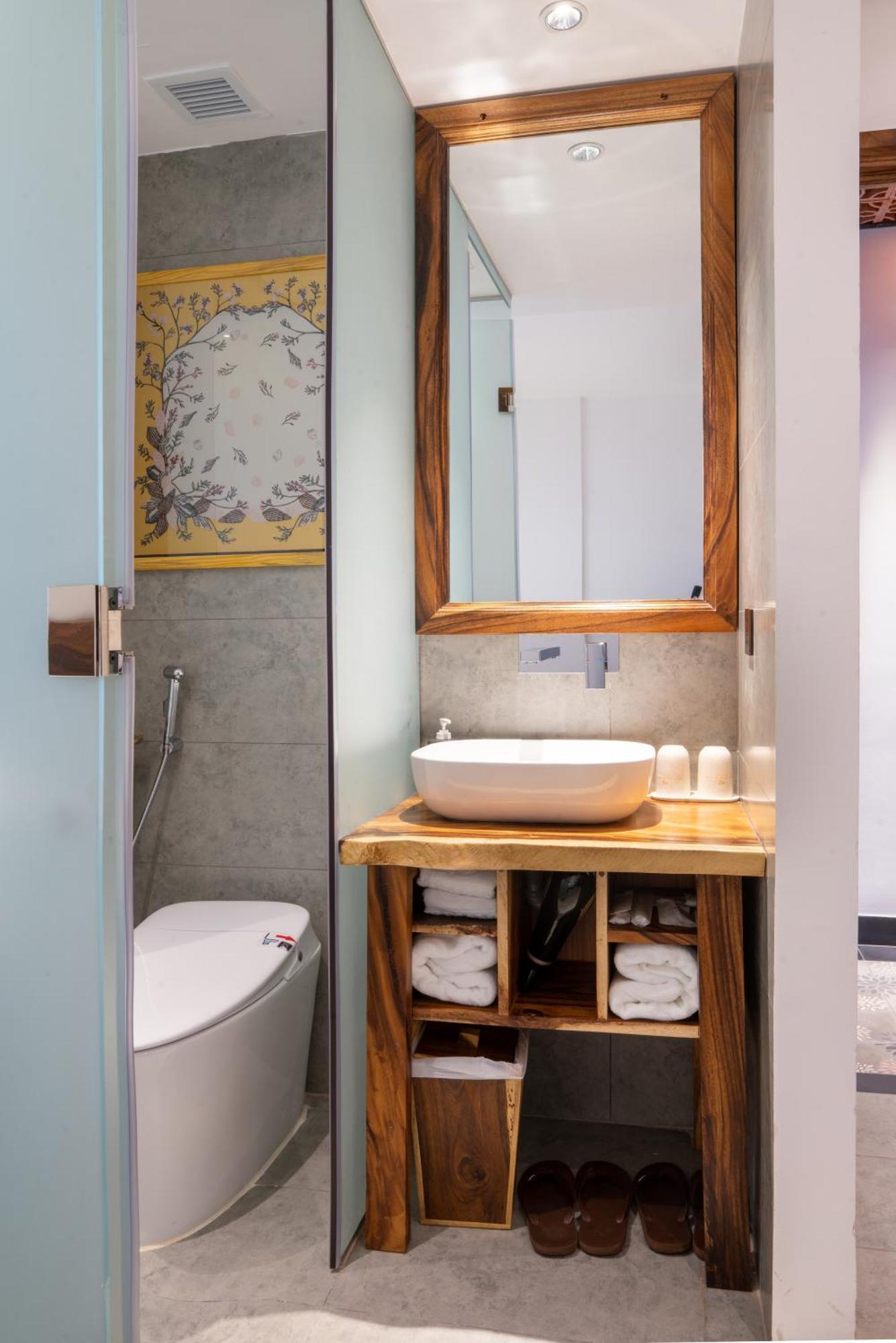 Sky Gem Khách sạn 4*