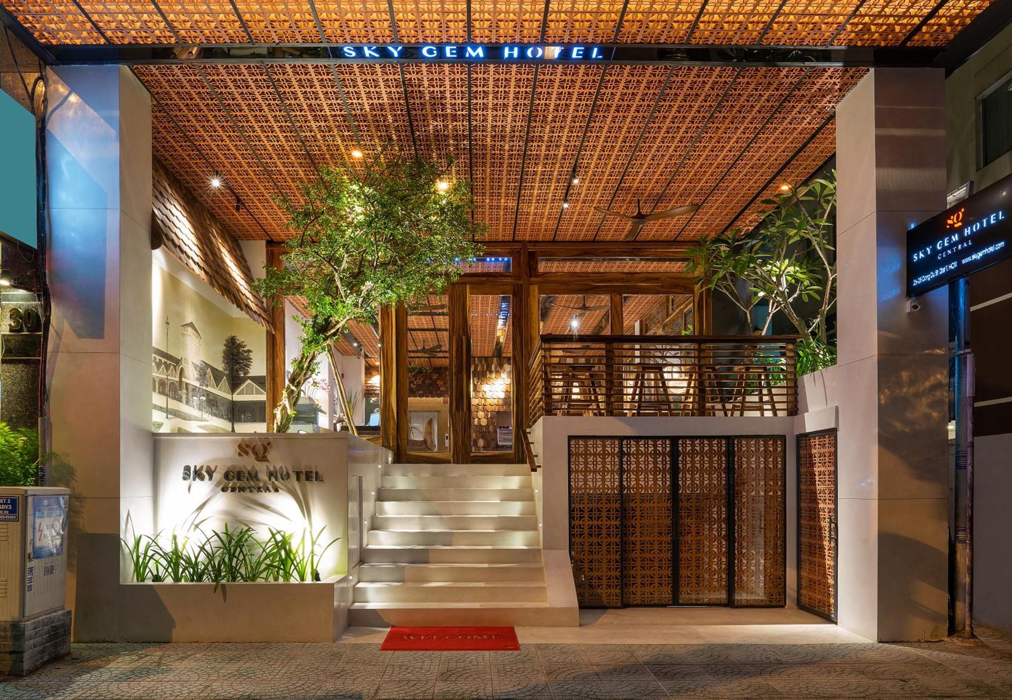 Sky Gem Khách sạn