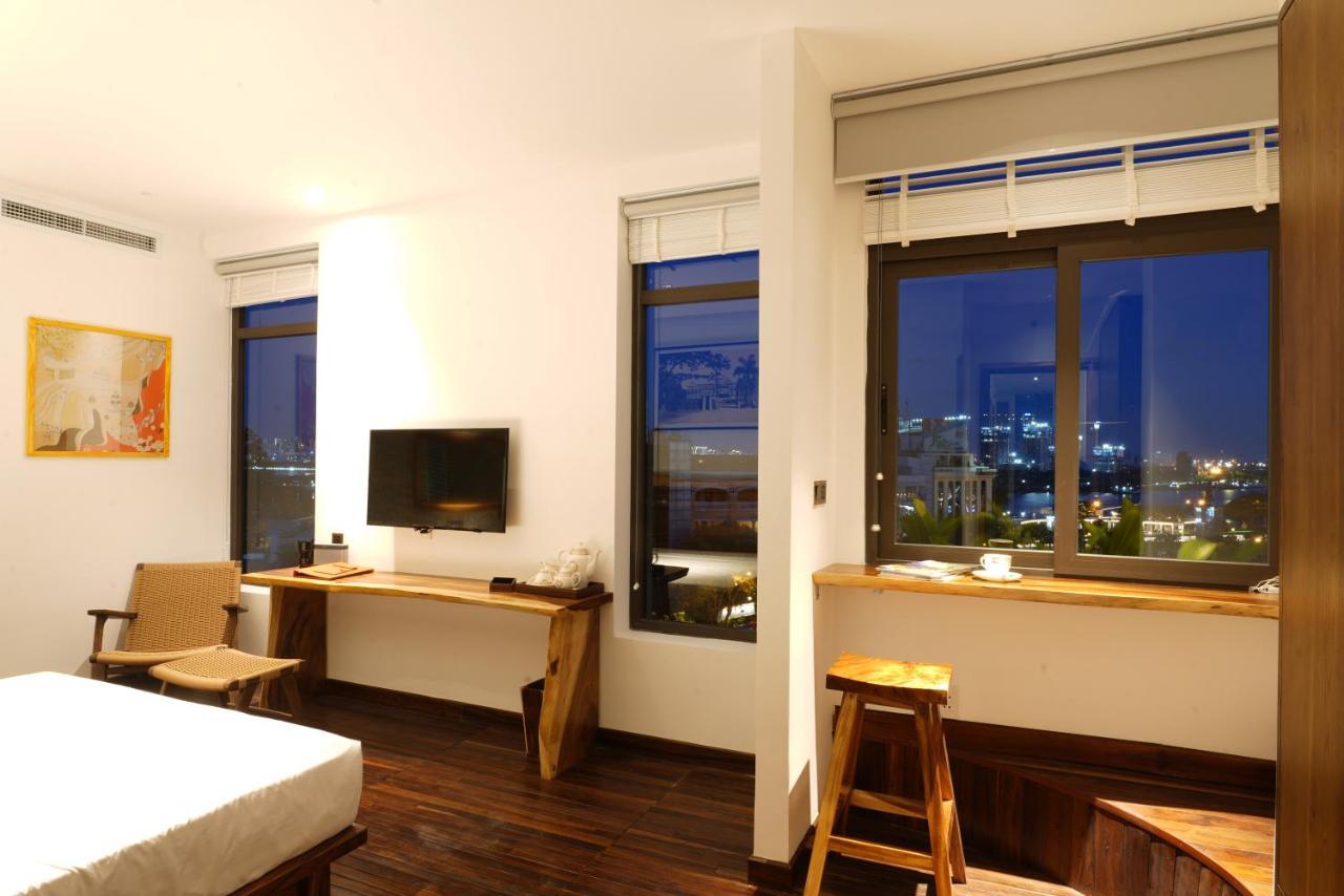 Khách sạn Sky Gem 4*